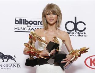 Apple bows to Taylor Swift on streaming payments