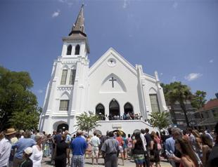 Charleston church holds first service since massacre