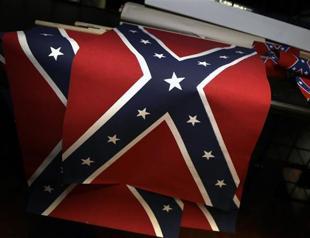 US retailers pull Confederate flag after church attack