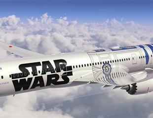 R2-D2 plane to spirit Star Wars fans far, far away