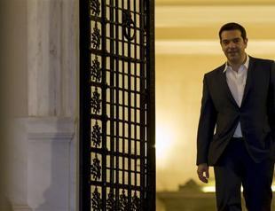 Greeces Tsipras calls referendum to break bailout deadlock