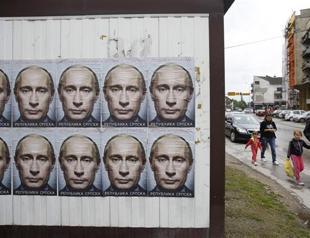 Russia angers Baltic states with review of independence