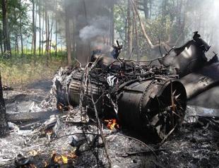 Two killed in US when F-16, small plane crash; jet pilot safe