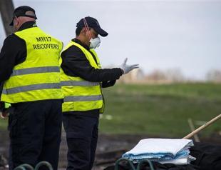 Dutch expert fired after showing MH17 victim photos