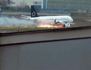 Turkish plane makes emergency landing over engine fire