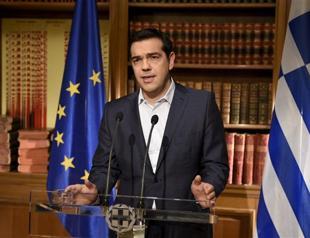 Defiant Greek PM vows referendum will go ahead