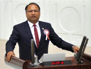 Turkeys first Roma deputy slams police raids in Roma neighborhoods