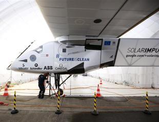 Solar-powered plane breaks solo flight record across Pacific to Hawaii