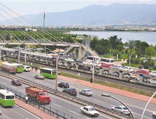 Turkey’s automotive sales soar by 51 percent in first half of year: Association