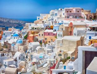 As foreign tourists leave Greece, Turks stay: Greek official