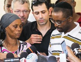 Two Israelis held in Gaza, one by Hamas: ministry