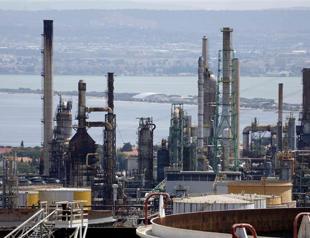 Oil refiners’ mini golden era will end soon: IEA