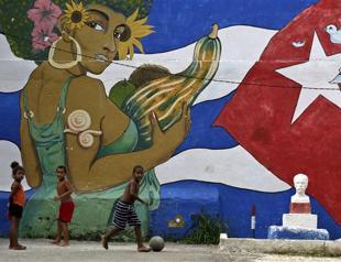 Raul Castro calls on Obama to dismantle Cuba embargo