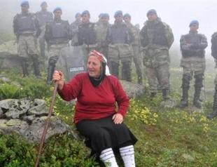 Locals halt commando-supported road construction in northeast Turkey