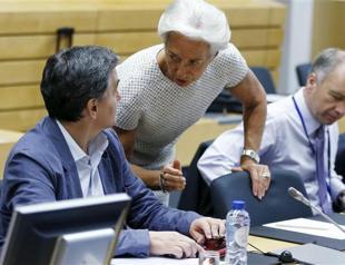 Greece faces D-Day after difficult bailout talks halted