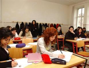 Turkish top court annuls Erdoğan-backed closure of tutoring schools