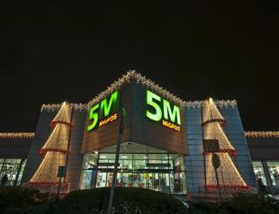 Supermarket chain sold in Turkey after firms promise to sell rivals beer