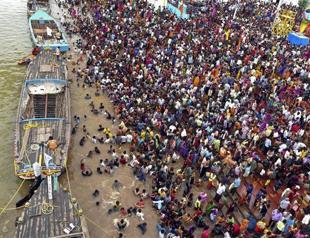 Stampede at religious festival in India kills 27 pilgrims