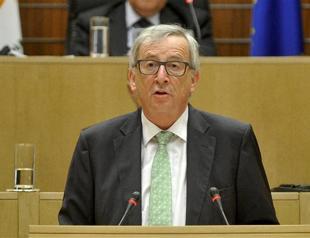 Juncker tells Greek Cyprus to make peace now