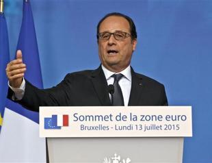 France willing to strengthen euro governance: Hollande