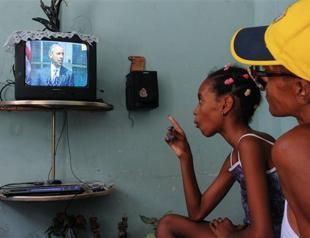 US, Cuba sweeping aside Cold War enmity to restore ties