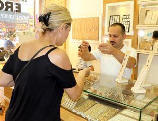 Turkish economy re-gains 45 tons of gold ‘under mattresses’ through campaigns