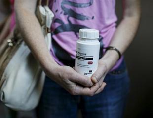 8,000 HIV patients at risk in Eastern Ukraine: UN envoy