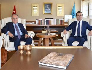 AKP and CHP continue preliminary coalition talks
