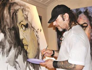 Exhibition in memory of Amy Winehouse opens in Turkey’s Antalya