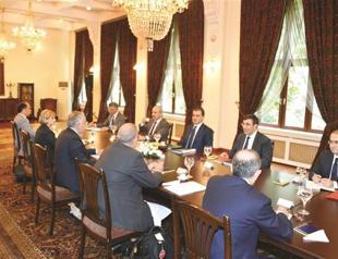 Coalition talks enter new phase