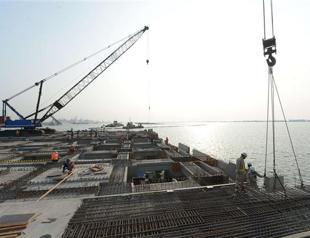 Indonesia floats port expansion to boost faltering economy