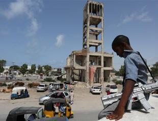 Somalias Shebab kill at least six in Mogadishu hotel car-bombing