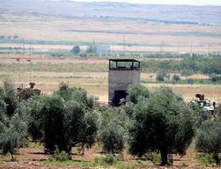 Businesspeople near Turkish-Syrian border send out SOS