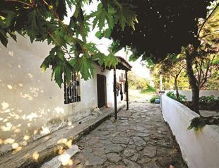 ‘Queen Valentina Road’ reopens after six centuries in northern Turkey