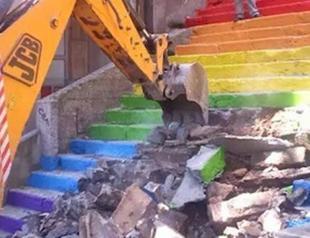 Colorful stairs of Gezi to be demolished in Istanbul’s Karaköy neighborhood