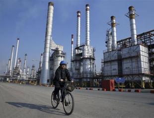 Iran eyes $185 bln oil, gas projects after sanctions