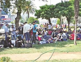 Syrians living outdoors cause distress in western Turkey