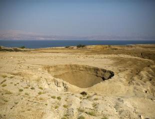 Shrinking Dead Sea leaves trail of perilous sinkholes