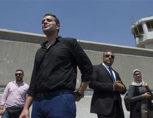 Egypt court postpones Jazeera retrial verdict