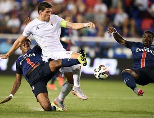 Germany’s Gomez signs with Beşiktaş to join world stars in Turkish combat