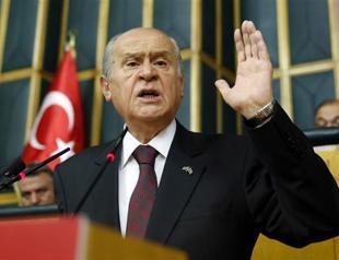 Turkey debates dishonorable, whisky-drinking rich people amid MHP-HDP row