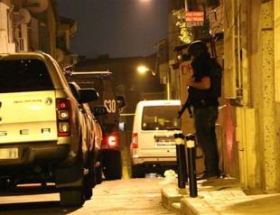 Istanbul police continue anti-terror raids
