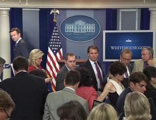 Bomb threat: White House briefing room briefly evacuated