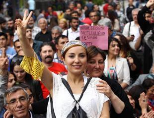 Slight rise in AKP support after results announced: IPSOS poll