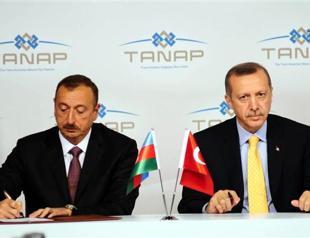 Turkish President Erdoğan heads to Baku amid political uncertainty