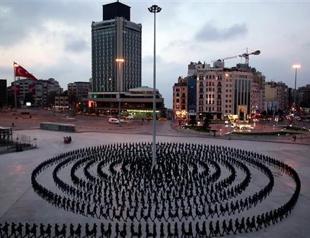Questioning performance art and its evolvement in Turkey