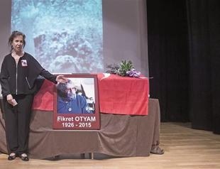 Fikret Otyam laid to rest after a ceremony