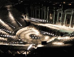 Turkish artist mesmerizes with ‘clone’ GIFs