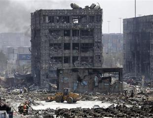 Huge China explosions leave scores dead, hundreds injured