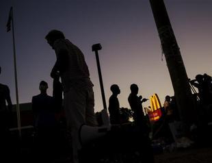 State of emergency in Ferguson, Missouri, extended at least 24 hours